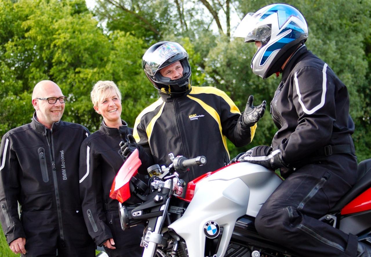 Motorrad-Kurven-Training - ADAC Fahrsicherheitszentrum Westfalen